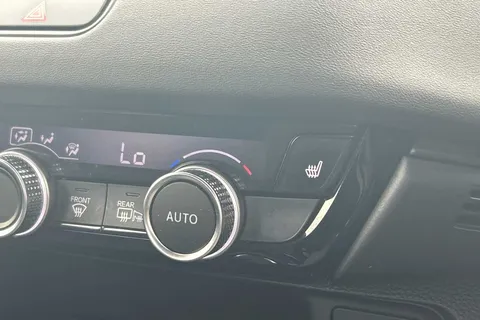 LL22HXV Honda Hr-V 1.5 eHEV Elegance 5dr CVT Thumbnail #20