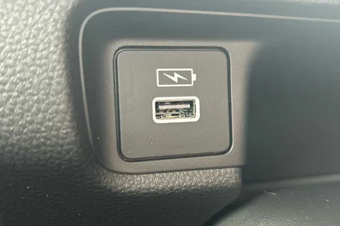 LL22HXV Honda Hr-V 1.5 eHEV Elegance 5dr CVT Thumbnail #22