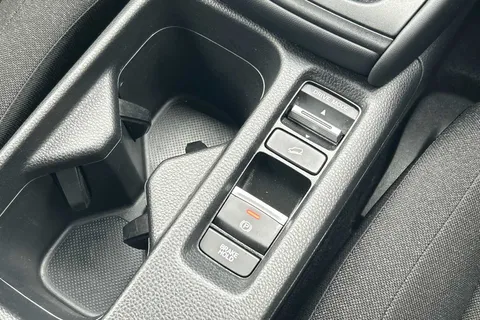 LL22HXV Honda Hr-V 1.5 eHEV Elegance 5dr CVT Thumbnail #23