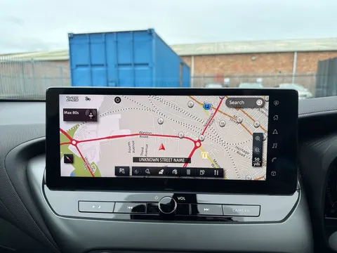 OW74ZKZ Nissan Juke 1.6 Hybrid N-Connecta 5dr Auto Thumbnail #14