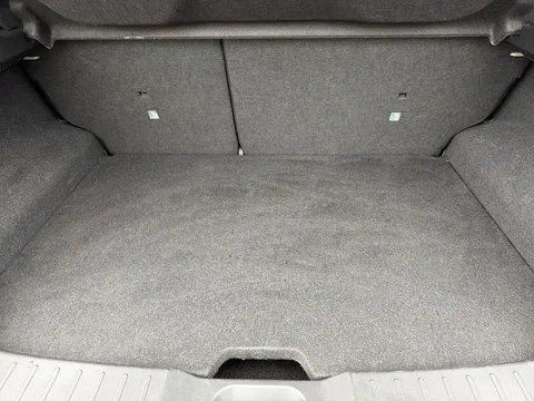 OW74ZKZ Nissan Juke 1.6 Hybrid N-Connecta 5dr Auto Thumbnail #19