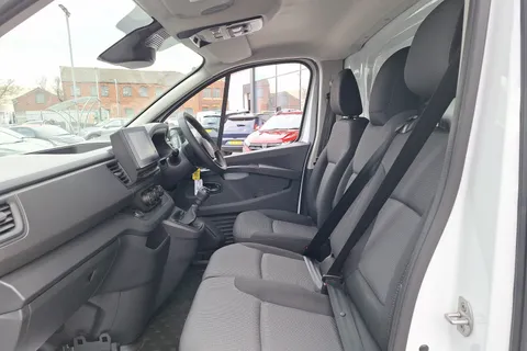 DL75WDJ Renault Trafic LL30 Blue dCi 130 Advance [Safety] Van Thumbnail #9