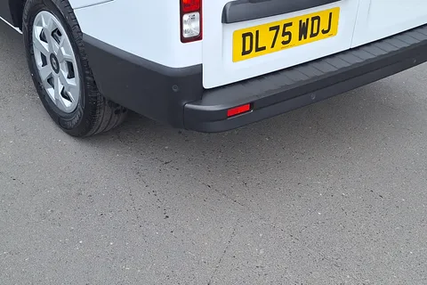DL75WDJ Renault Trafic LL30 Blue dCi 130 Advance [Safety] Van Thumbnail #21