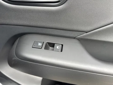 LJ74GKM Hyundai Kona 1.6 Hybrid 129 Ultimate 5dr DCT Thumbnail #18