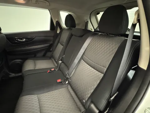 DC21GKE Nissan X-Trail 1.7 dCi N-Connecta 5dr [7 Seat] Thumbnail #14