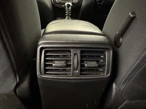 DC21GKE Nissan X-Trail 1.7 dCi N-Connecta 5dr [7 Seat] Thumbnail #15