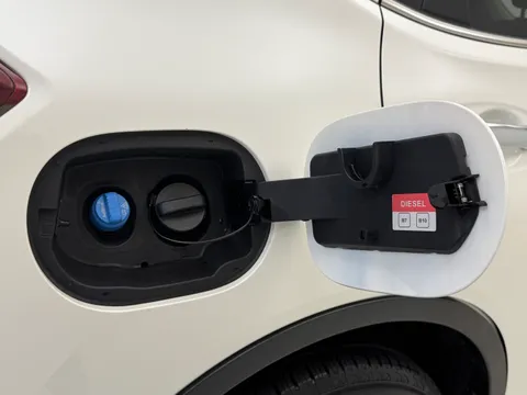 DC21GKE Nissan X-Trail 1.7 dCi N-Connecta 5dr [7 Seat] Thumbnail #30