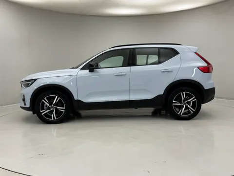 NL73XJN Volvo XC40 2.0 B3P Plus Dark 5dr Auto Thumbnail #3