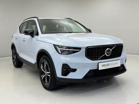 NL73XJN Volvo XC40 2.0 B3P Plus Dark 5dr Auto Thumbnail #1