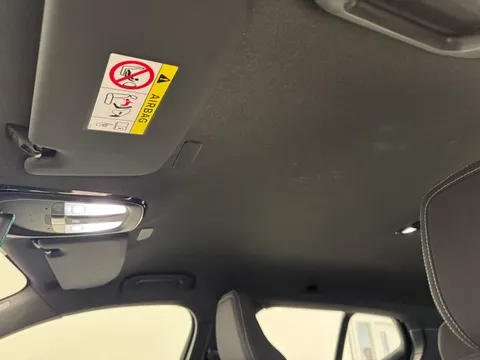 NL73XJN Volvo XC40 2.0 B3P Plus Dark 5dr Auto Thumbnail #14