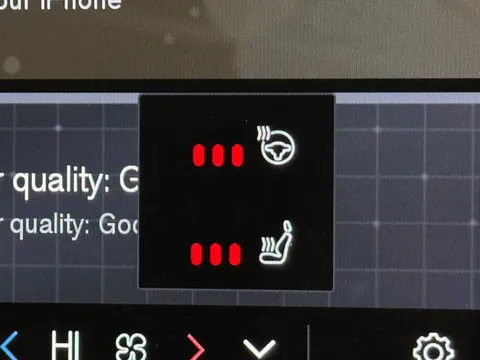 NL73XJN Volvo XC40 2.0 B3P Plus Dark 5dr Auto Thumbnail #30