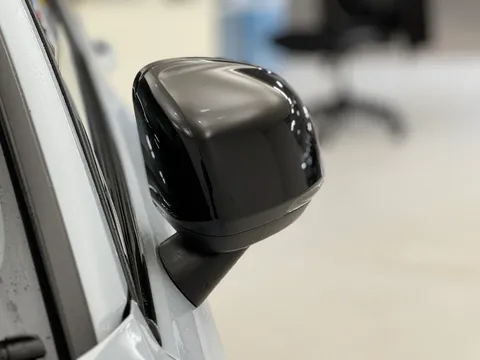 NL73XJN Volvo XC40 2.0 B3P Plus Dark 5dr Auto Thumbnail #34