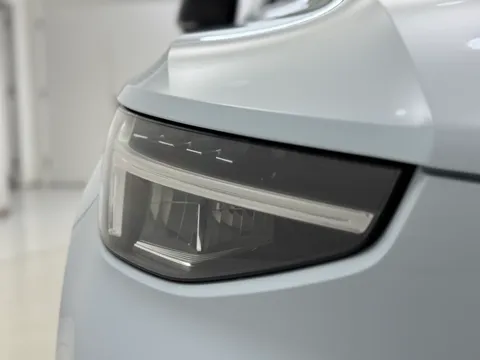 NL73XJN Volvo XC40 2.0 B3P Plus Dark 5dr Auto Thumbnail #35