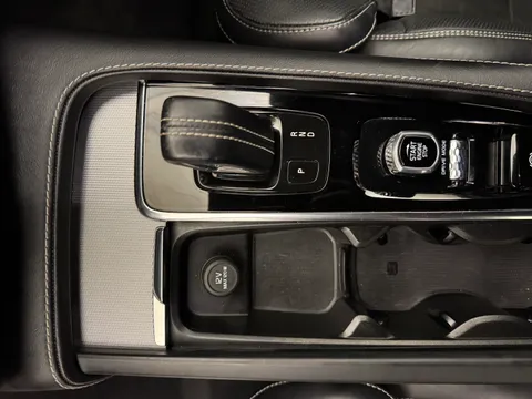 GD21WRU Volvo XC90 2.0 B5D [235] R DESIGN Pro 5dr AWD Geartronic Thumbnail #17