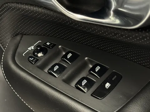 GD21WRU Volvo XC90 2.0 B5D [235] R DESIGN Pro 5dr AWD Geartronic Thumbnail #20