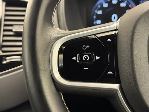 GD21WRU Volvo XC90 2.0 B5D [235] R DESIGN Pro 5dr AWD Geartronic Thumbnail #24