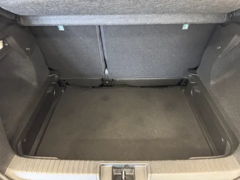 DV22JZD Renault Captur 1.0 TCE 90 Iconic Edition 5dr Thumbnail #9