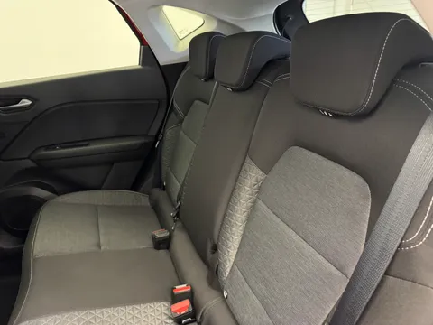 DV22JZD Renault Captur 1.0 TCE 90 Iconic Edition 5dr Thumbnail #10