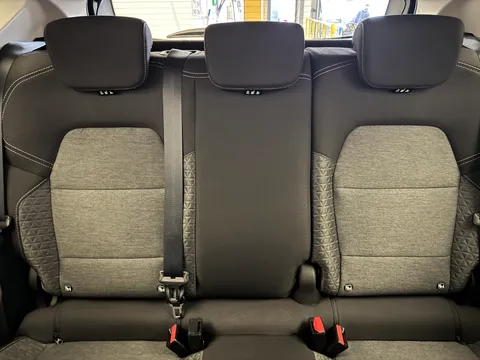 DV22JZD Renault Captur 1.0 TCE 90 Iconic Edition 5dr Thumbnail #16