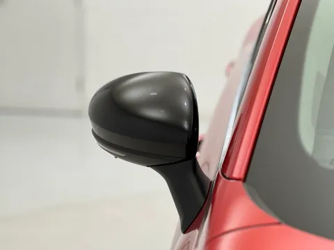 DV22JZD Renault Captur 1.0 TCE 90 Iconic Edition 5dr Thumbnail #30