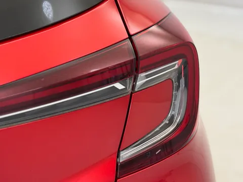 DV22JZD Renault Captur 1.0 TCE 90 Iconic Edition 5dr Thumbnail #33