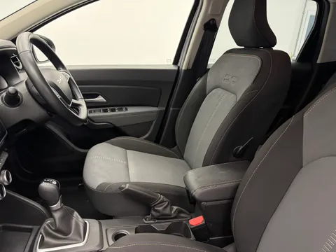 DY73OAG Dacia Duster 1.3 TCe 150 Extreme 5dr EDC Thumbnail #13