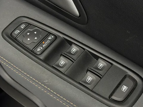 DY73OAG Dacia Duster 1.3 TCe 150 Extreme 5dr EDC Thumbnail #18