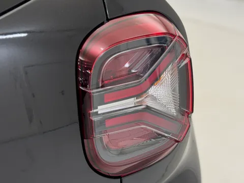 DY73OAG Dacia Duster 1.3 TCe 150 Extreme 5dr EDC Thumbnail #33