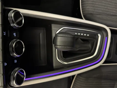 YE72XBA Renault Clio 1.6 E-TECH full hybrid 145 Techno 5dr Auto Thumbnail #16