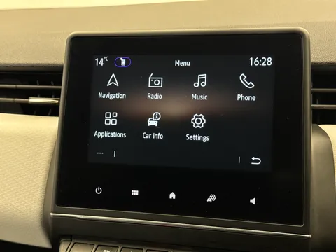 YE72XBA Renault Clio 1.6 E-TECH full hybrid 145 Techno 5dr Auto Thumbnail #22