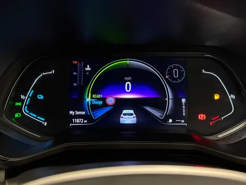 YE72XBA Renault Clio 1.6 E-TECH full hybrid 145 Techno 5dr Auto Thumbnail #26