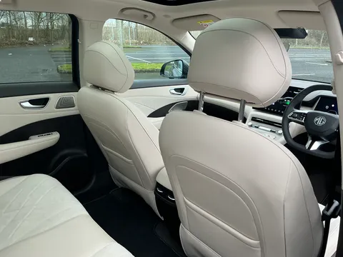 DC75FRZ Mg Motor Uk MGS6 266kW Trophy EV Dual Motor 77kWh 5dr Auto Thumbnail #31