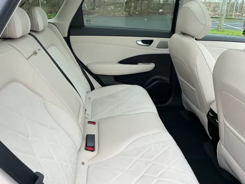 DC75FRZ Mg Motor Uk MGS6 266kW Trophy EV Dual Motor 77kWh 5dr Auto Thumbnail #32