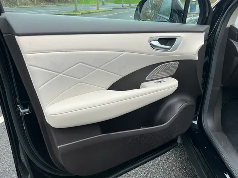 DC75FRZ Mg Motor Uk MGS6 266kW Trophy EV Dual Motor 77kWh 5dr Auto Thumbnail #42