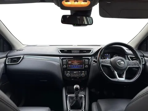 ND19OTE Nissan Qashqai 1.3 DiG-T Tekna 5dr Thumbnail #12