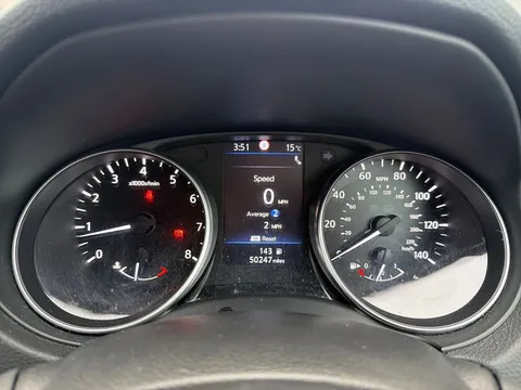 ND19OTE Nissan Qashqai 1.3 DiG-T Tekna 5dr Thumbnail #13