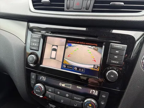 ND19OTE Nissan Qashqai 1.3 DiG-T Tekna 5dr Thumbnail #15