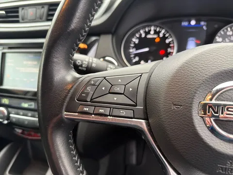 ND19OTE Nissan Qashqai 1.3 DiG-T Tekna 5dr Thumbnail #26