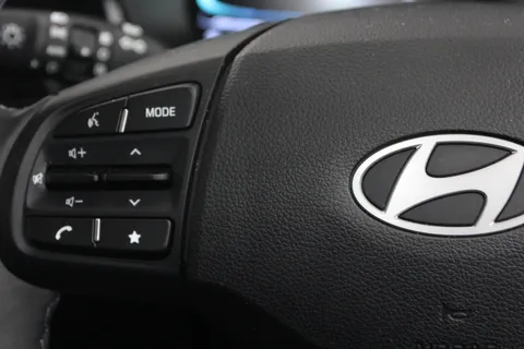 EX25BRV Hyundai i10 1.0 [63] Premium 5dr Auto [Nav] Thumbnail #19