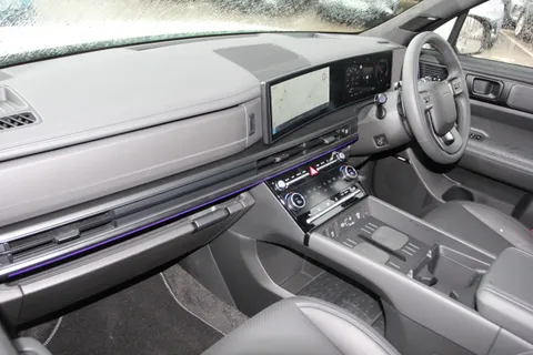 MC75SUF Hyundai Santa Fe 1.6 TGDi Plug-in Hybrid Calligraphy 5dr 4WD Auto Thumbnail #8