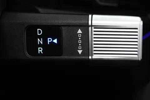 MC75SUF Hyundai Santa Fe 1.6 TGDi Plug-in Hybrid Calligraphy 5dr 4WD Auto Thumbnail #27