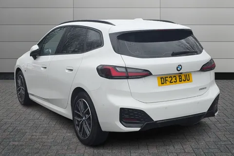 DF23BJU BMW 2 Series 220i MHT M Sport 5dr DCT [Tech Plus Pack] Thumbnail #4