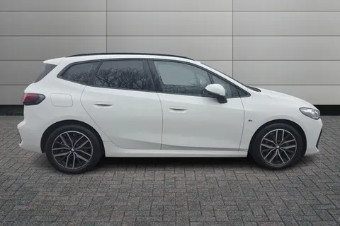 DF23BJU BMW 2 Series 220i MHT M Sport 5dr DCT [Tech Plus Pack] Thumbnail #6