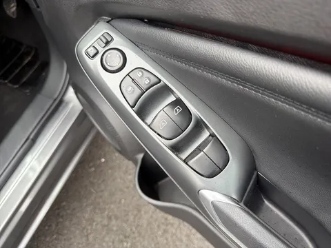 LR25YJA Nissan Juke 1.0 DiG-T N-Connecta 5dr Thumbnail #22