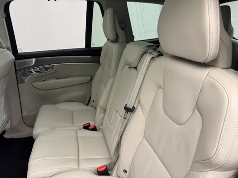 DU75XOO Volvo XC90 2.0 B5P Ultra Dark 5dr AWD Geartronic Thumbnail #16