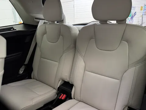 DU75XOO Volvo XC90 2.0 B5P Ultra Dark 5dr AWD Geartronic Thumbnail #17