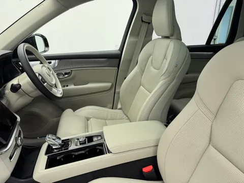 DU75XOO Volvo XC90 2.0 B5P Ultra Dark 5dr AWD Geartronic Thumbnail #21