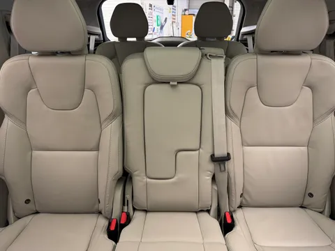 DU75XOO Volvo XC90 2.0 B5P Ultra Dark 5dr AWD Geartronic Thumbnail #23