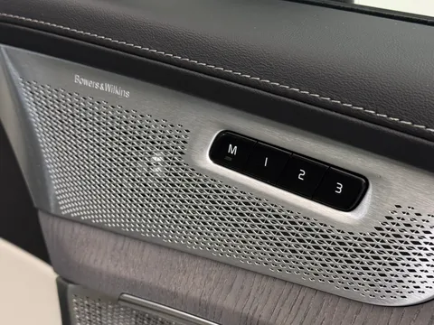 DU75XOO Volvo XC90 2.0 B5P Ultra Dark 5dr AWD Geartronic Thumbnail #27