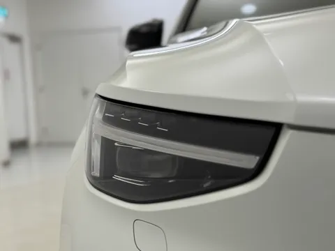 DU75XOH Volvo EC40 185kW Ext Range Ultra Black Edition 82kWh 5dr Auto Thumbnail #36